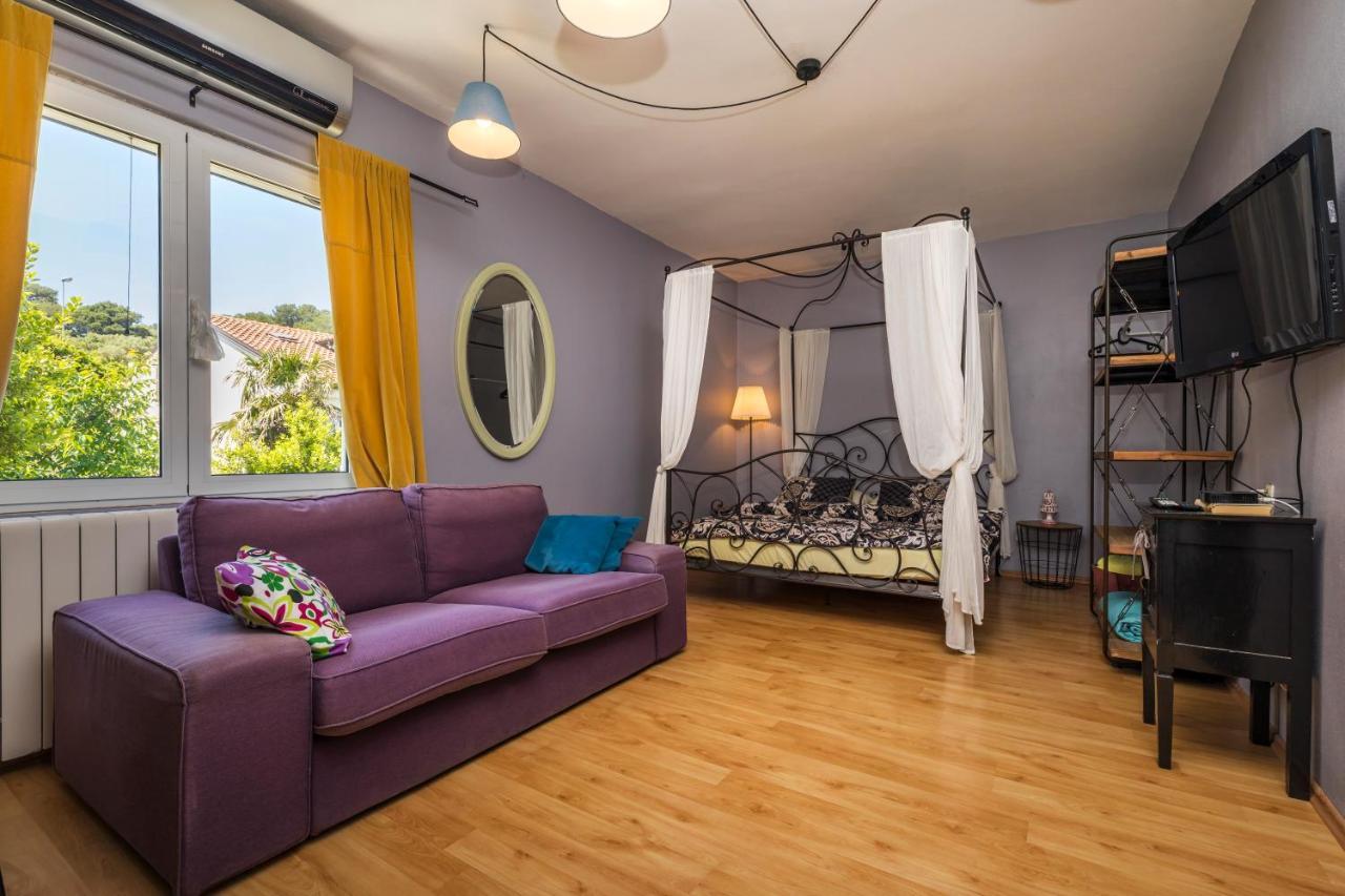 Alaburic Rooms & Apartment 말리로시니 외부 사진
