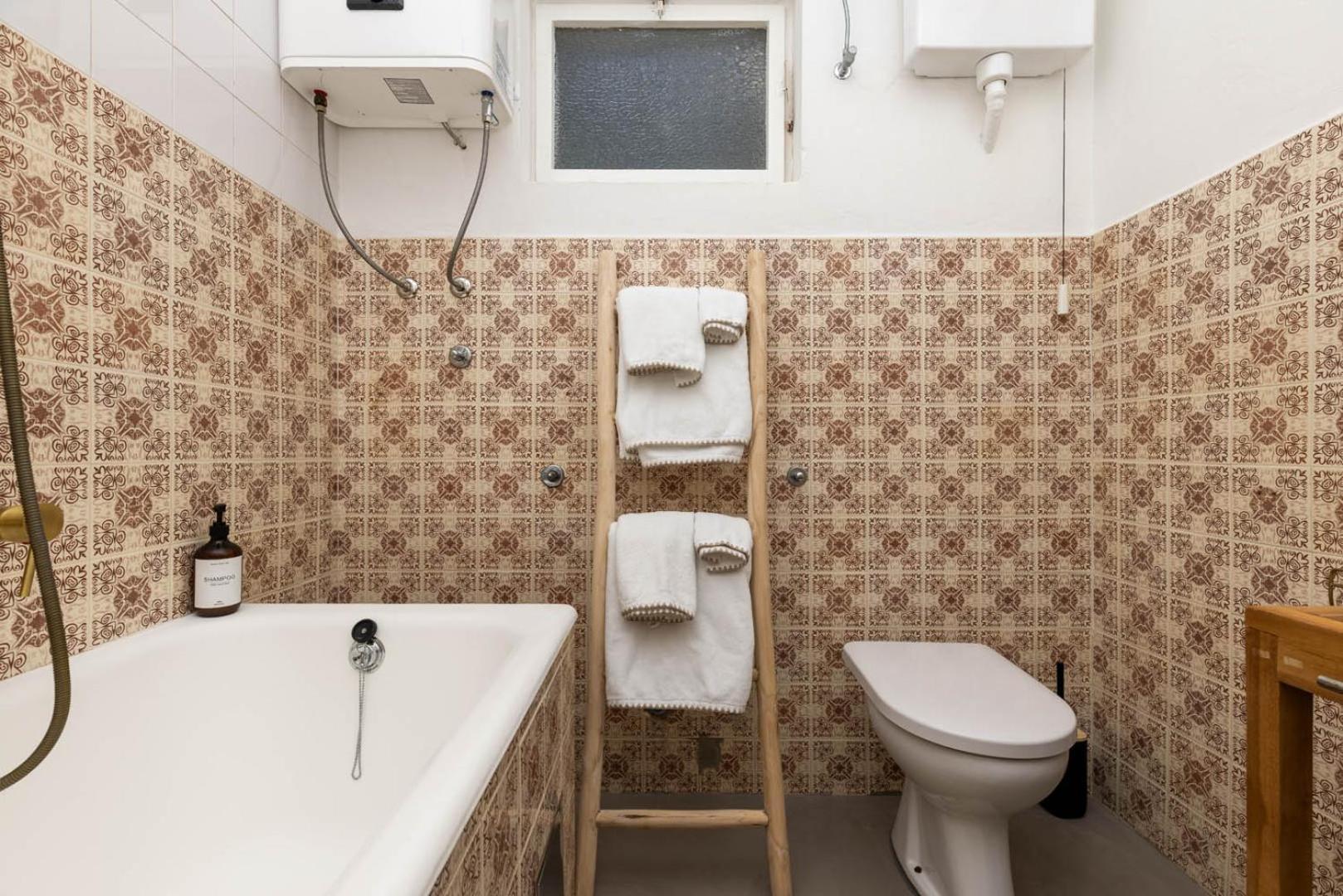 Alaburic Rooms & Apartment 말리로시니 외부 사진